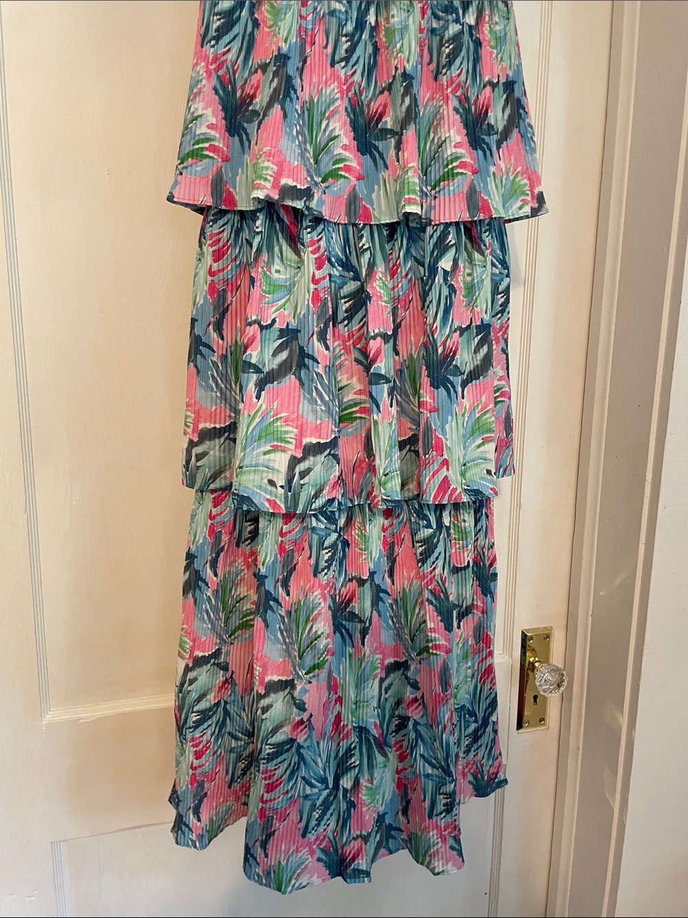 Saylor Pleated Floral Mauve Maxi Dress size Small - Picture 8 of 15